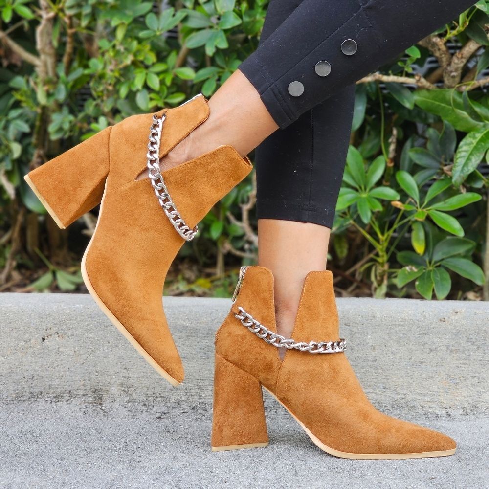 Tan Women’s Faux Suede Chelsea Boots Block Heel with Silver Chain Detail - Picture 2 of 5